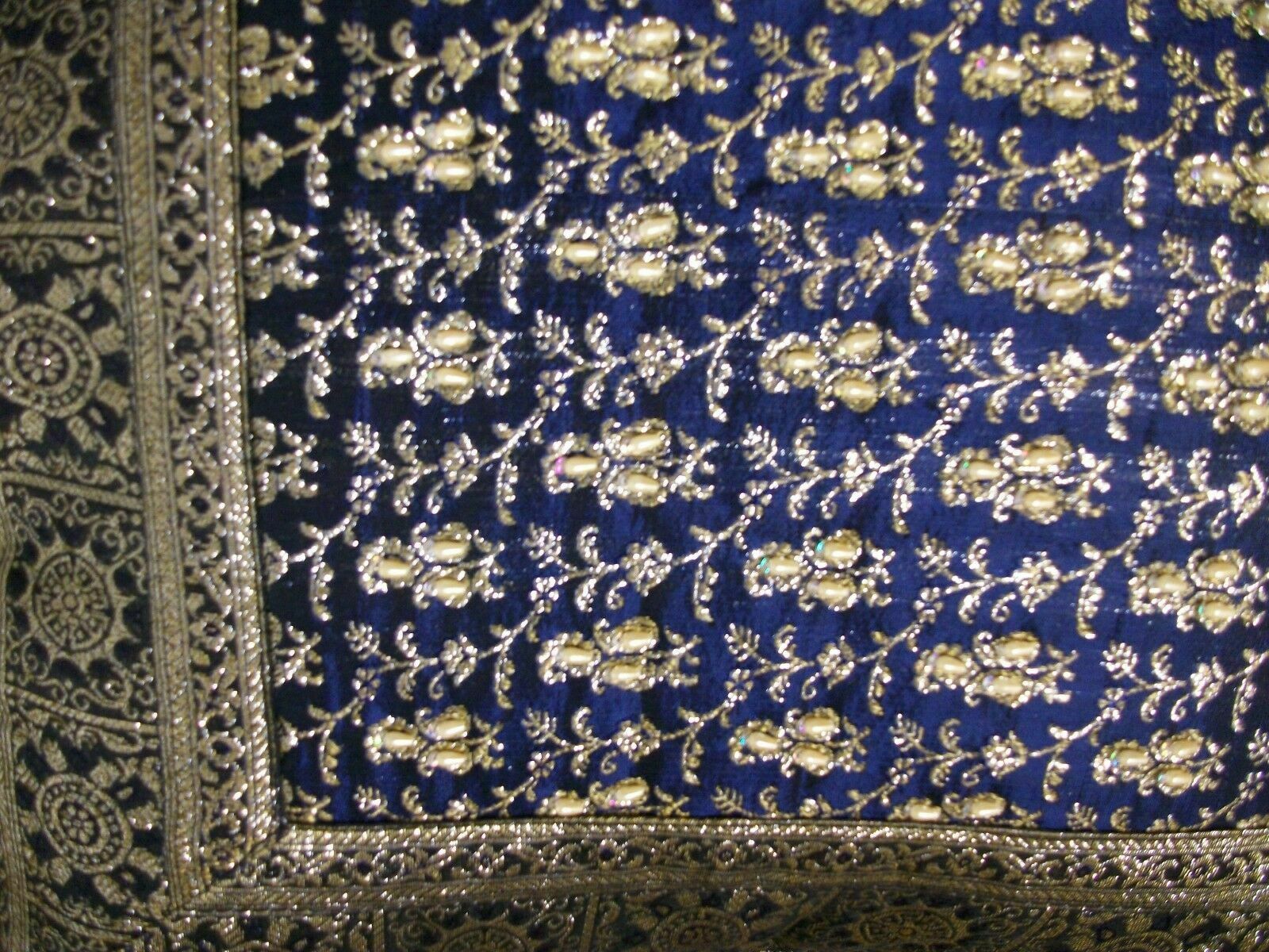 Traditional Design Blue Decorative Pillow Cover Shieno 1 pc 16"X16